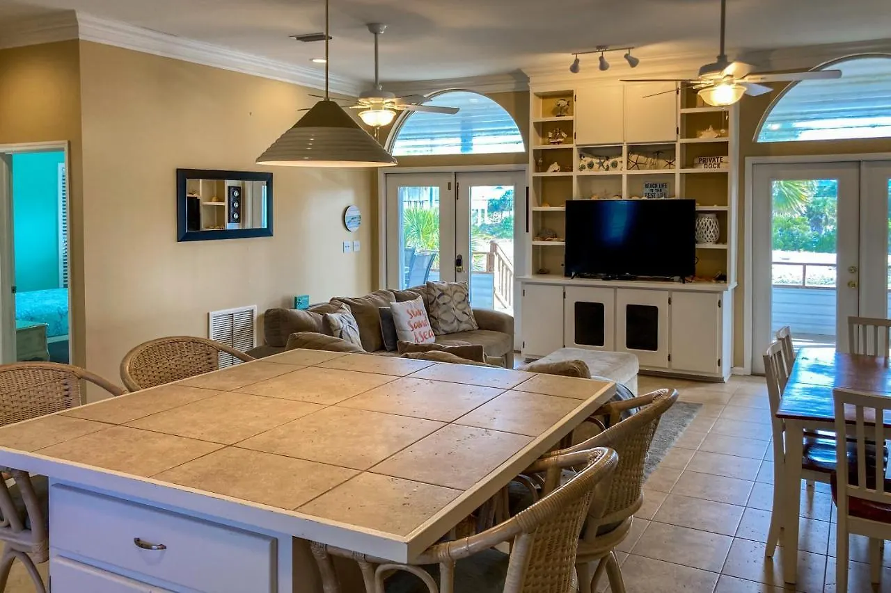 Weatherbee By The Sea Holiday home St. George Island