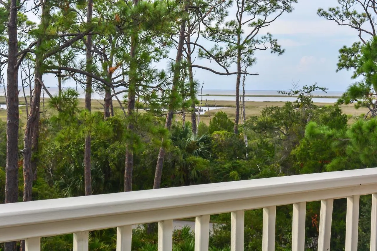 Is It! 6 Rooms! Bay Views, Pool, Games, Bikes & More, Sleeps 17! Holiday home