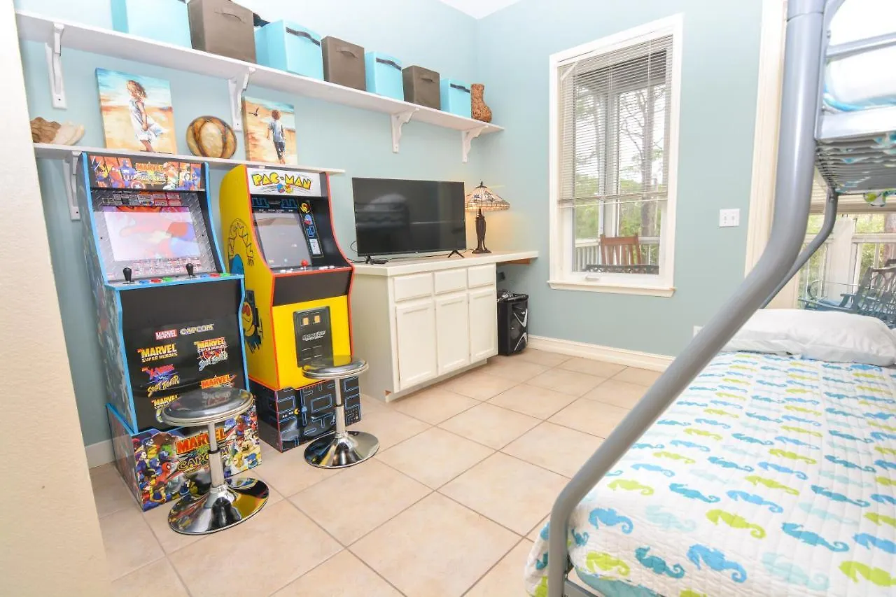 Is It! 6 Rooms! Bay Views, Pool, Games, Bikes & More, Sleeps 17! Holiday home St. George Island