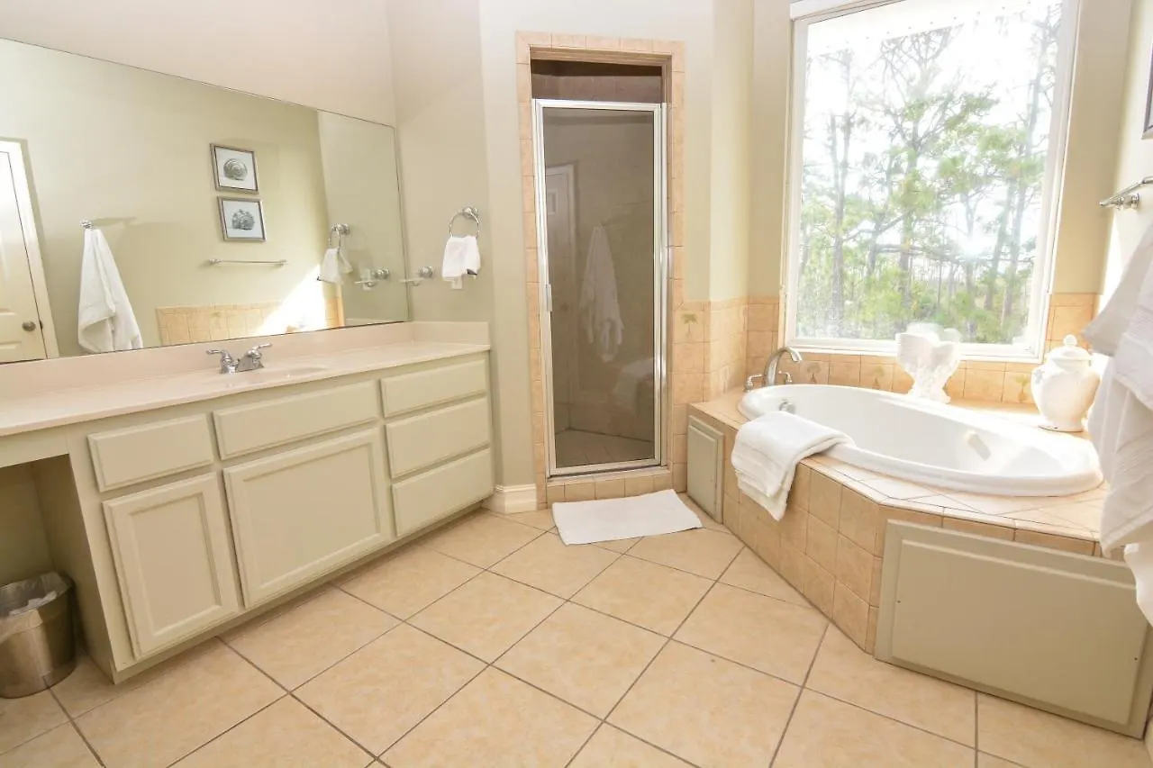 Holiday home Is It! 6 Rooms! Bay Views, Pool, Games, Bikes & More, Sleeps 17!