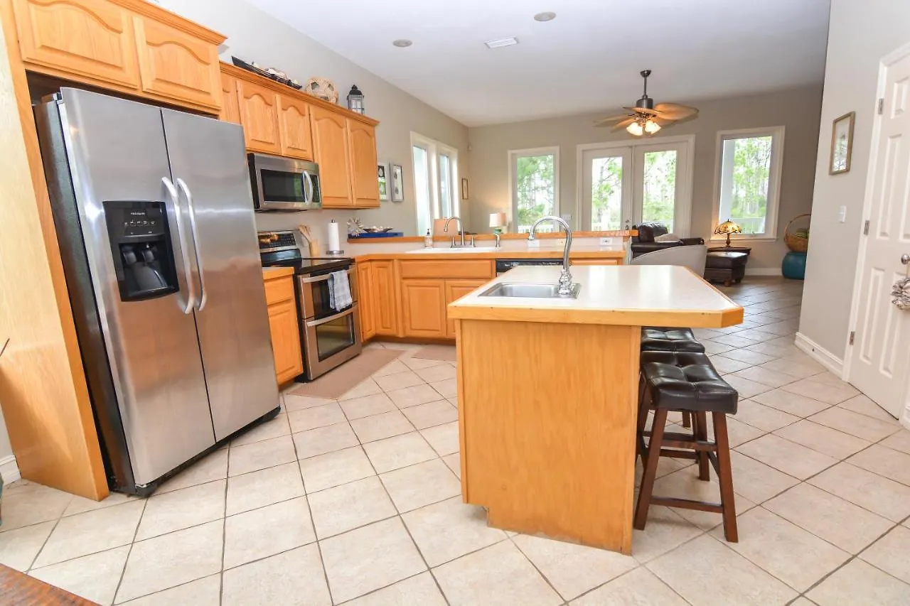 Is It! 6 Rooms! Bay Views, Pool, Games, Bikes & More, Sleeps 17! *