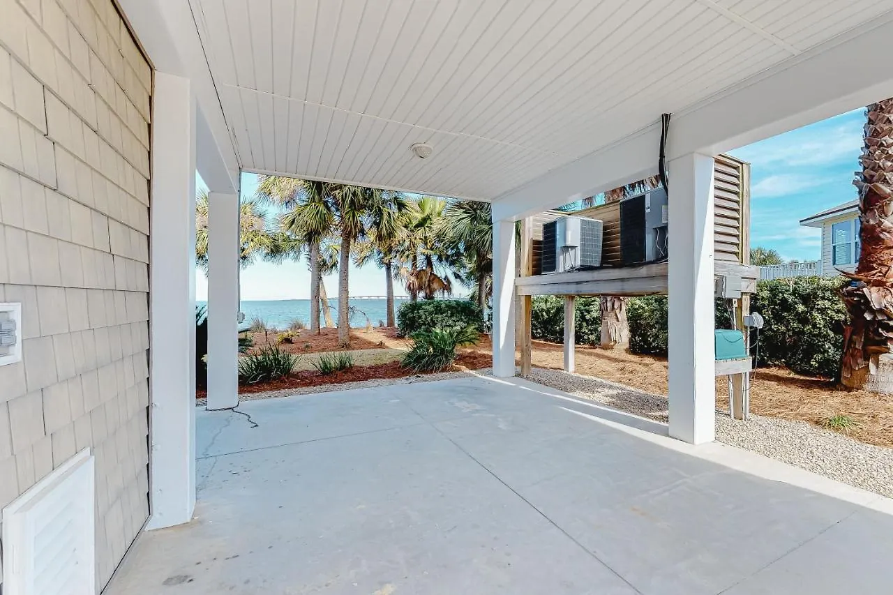 Sunset Point Holiday home