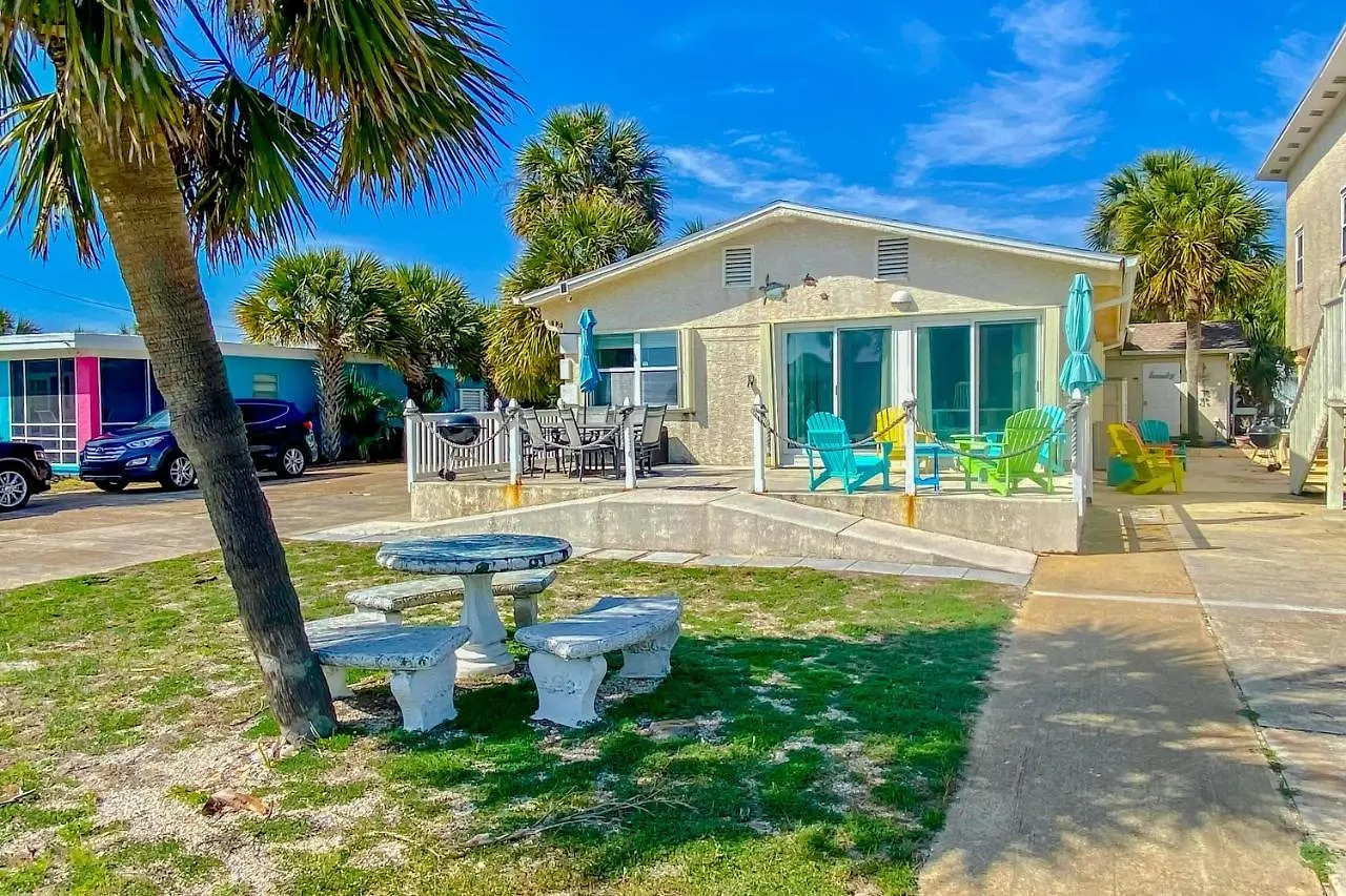 Wayward Winds #3 - A Wave From It Apartment St. George Island