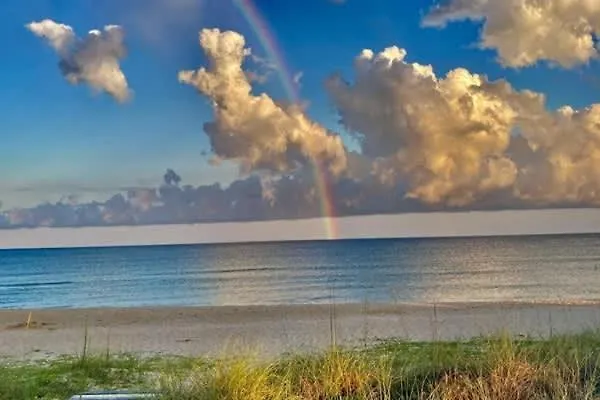 Beachfront Coastal St George Island Holiday home
