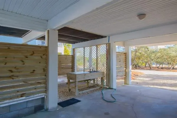 Pet Friendly- St George Island Sleeps 13- Pool * St. George Island