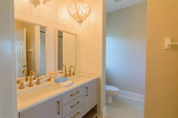 Pet Friendly- St George Island Sleeps 13- Pool