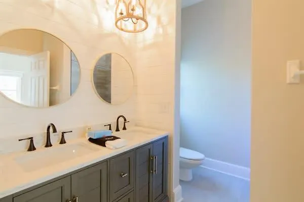 Pet Friendly- St George Island Sleeps 13- Pool St. George Island