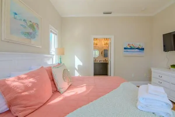 Pet Friendly- St George Island Sleeps 13- Pool Holiday home *