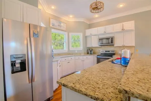 Pet Friendly- St George Island Sleeps 13- Pool Holiday home