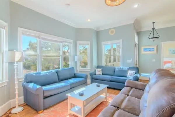 Holiday home Pet Friendly- St George Island Sleeps 13- Pool