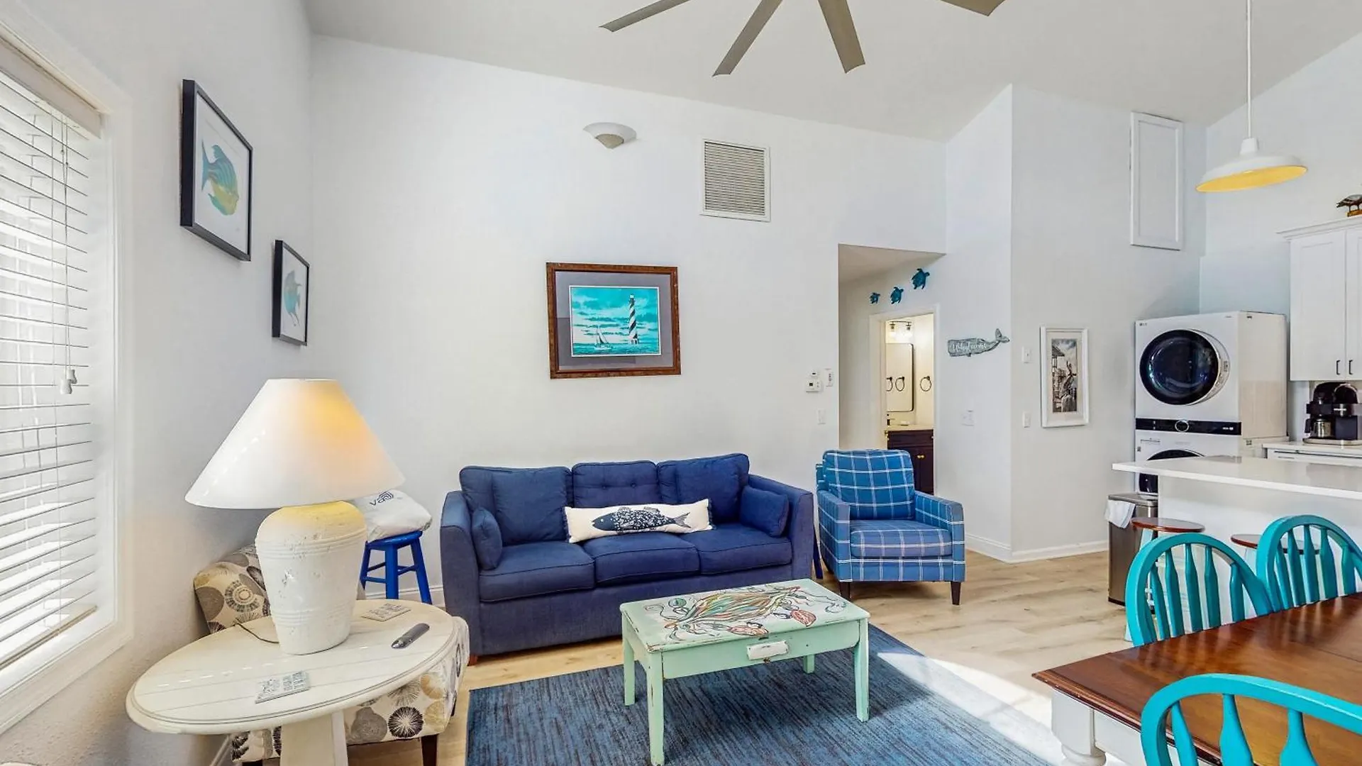 Cozy Coastal Apartment