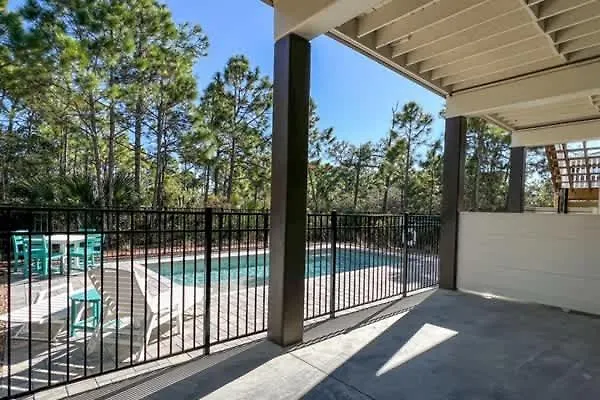Holiday home Pelican Point- New Construction- Sleeps 11- Pool
