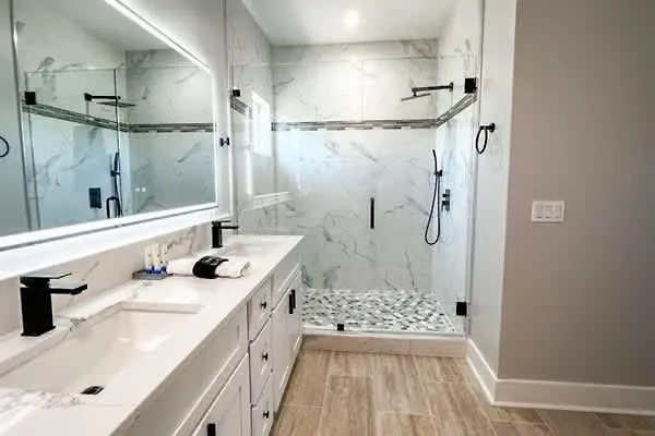 Holiday home Pelican Point- New Construction- Sleeps 11- Pool