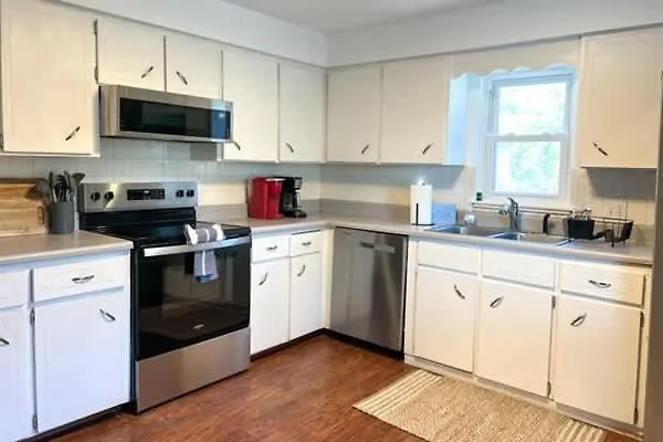 Holiday home Golf Cart Private Pool Bay And Access Pet Friendly *