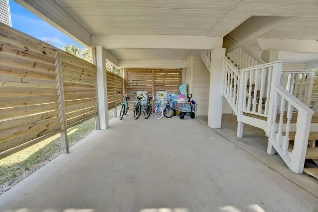 Casablanca - Beach With Heated Pool, Bikes And More, Sleeps 13! Casa vacanze *