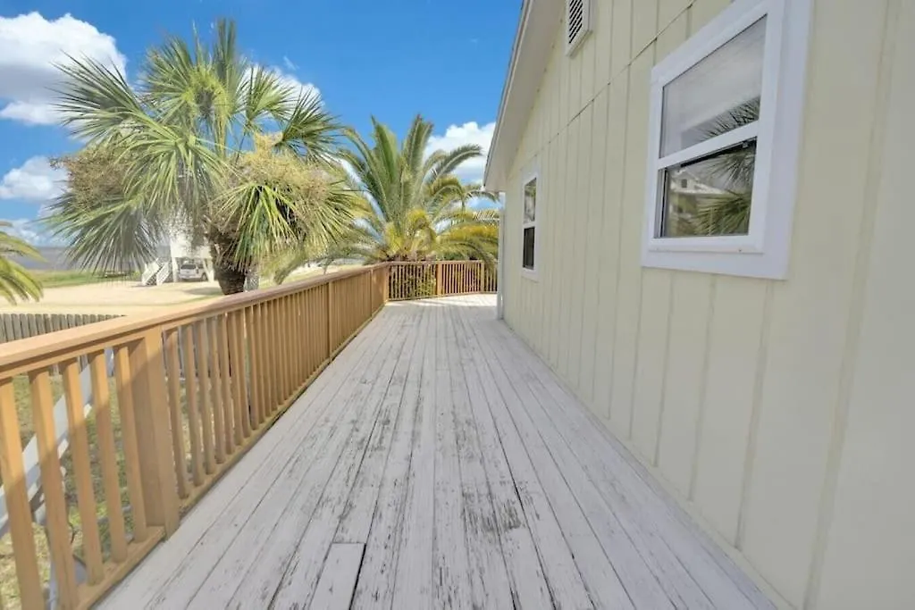 The Salty Snapper - 2 Story Home, Bay Views, Prime Location, Sleeps 8! 度假居 圣乔治岛