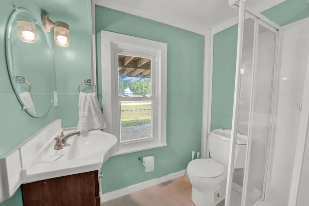 The Salty Snapper - 2 Story Home, Bay Views, Prime Location, Sleeps 8! 度假居 圣乔治岛