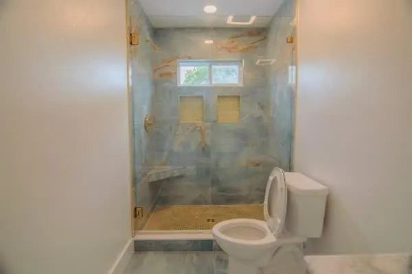 Canal- Bay Front Family 5-bedroom Sleeps 18 Pool Coming Soon Boat Dock 度假居 *