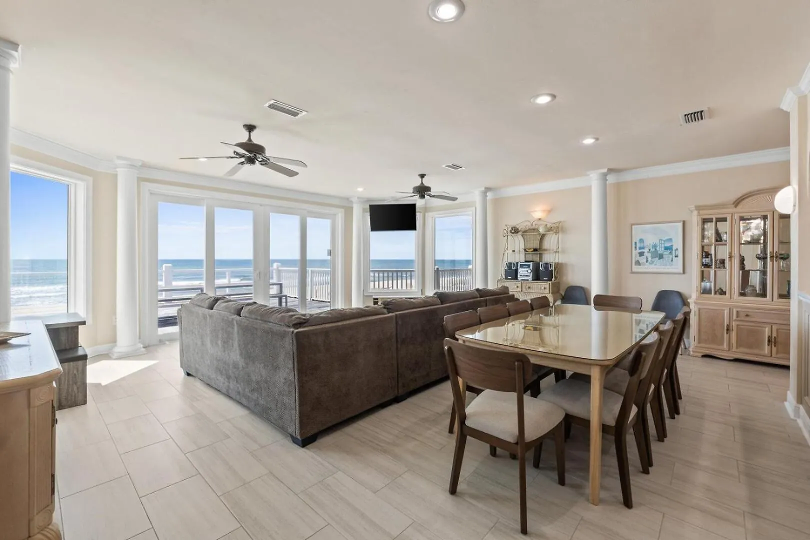 1st Dibs-beachfront-pet Friendly-private Pool-elevator 別荘