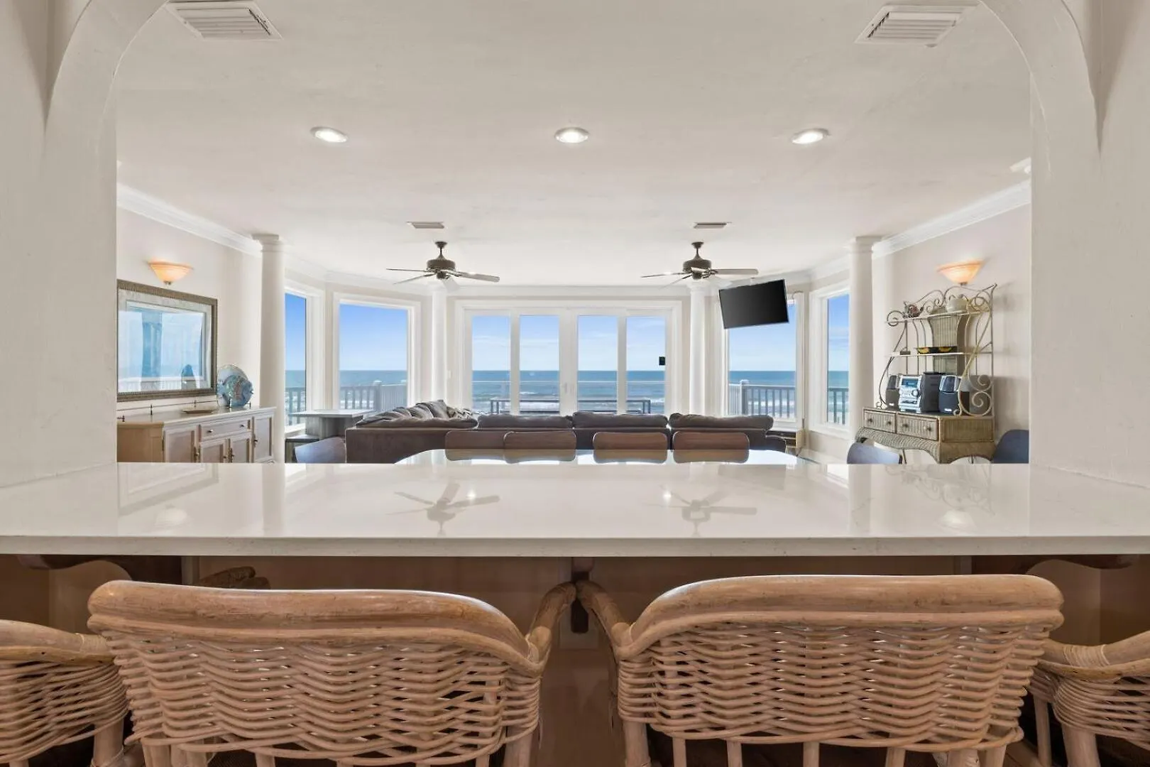 1st Dibs-beachfront-pet Friendly-private Pool-elevator