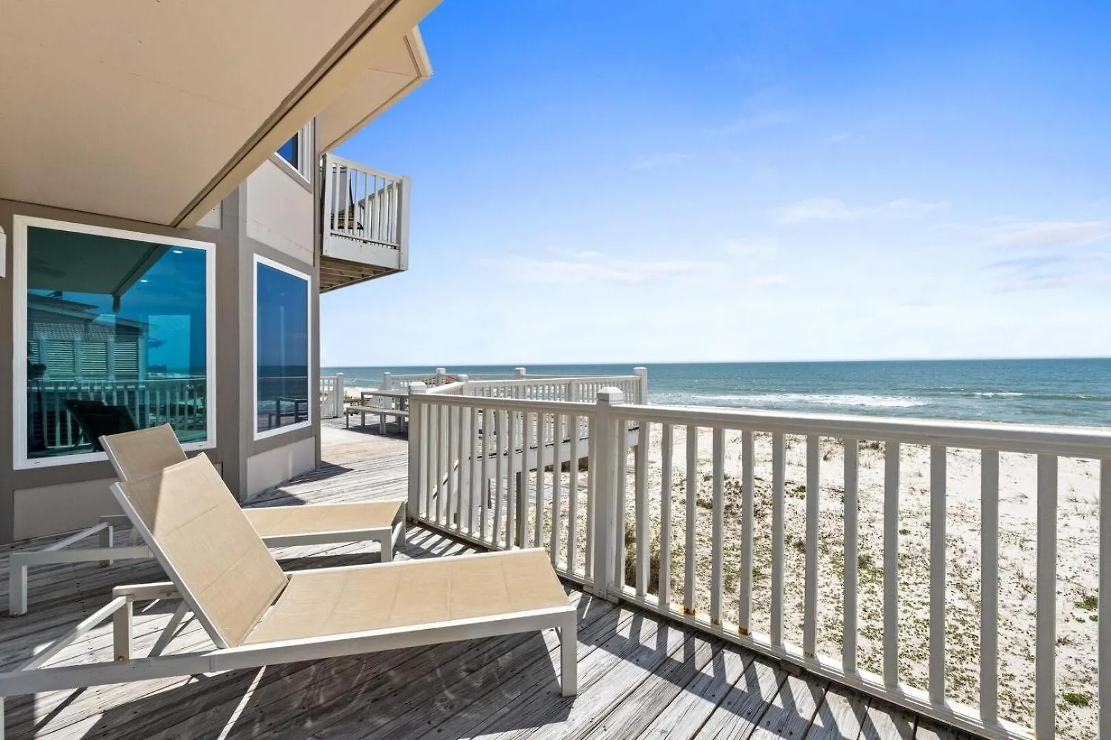 1st Dibs-beachfront-pet Friendly-private Pool-elevator 別荘 セントジョージ島