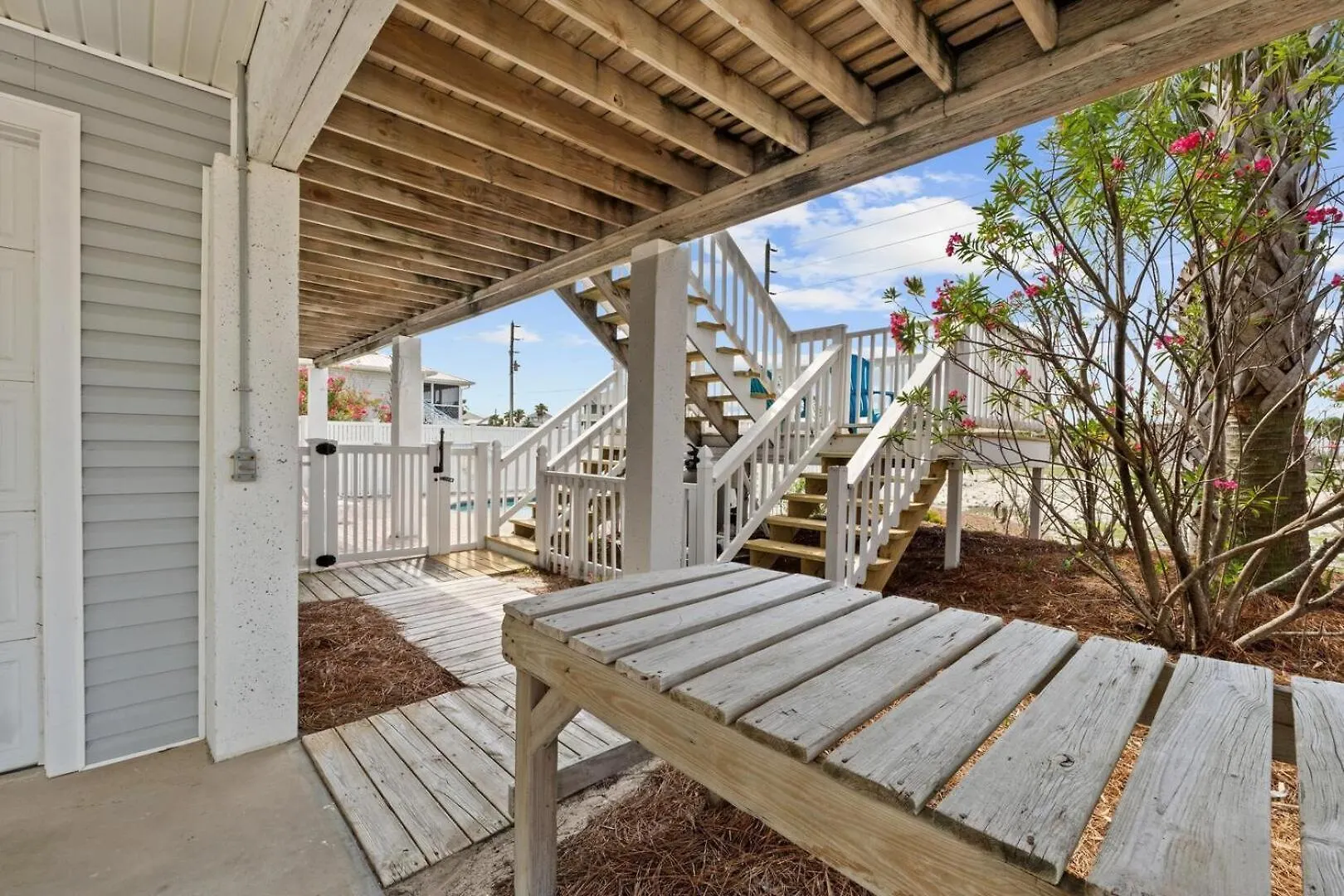 Snowbird-private Pool, Pet Friendly, Golf Cart Friendly