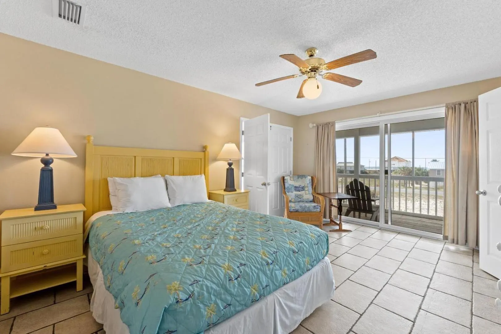 Snowbird-private Pool, Pet Friendly, Golf Cart Friendly
